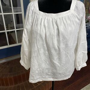Kaktus White Tunic Blouse 100% cotton  NWT. SIZE Large